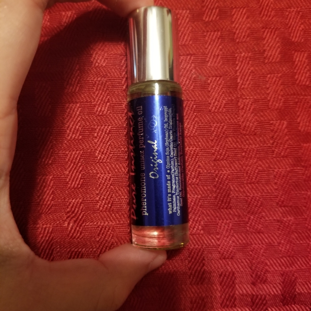 Pheromone Roll on